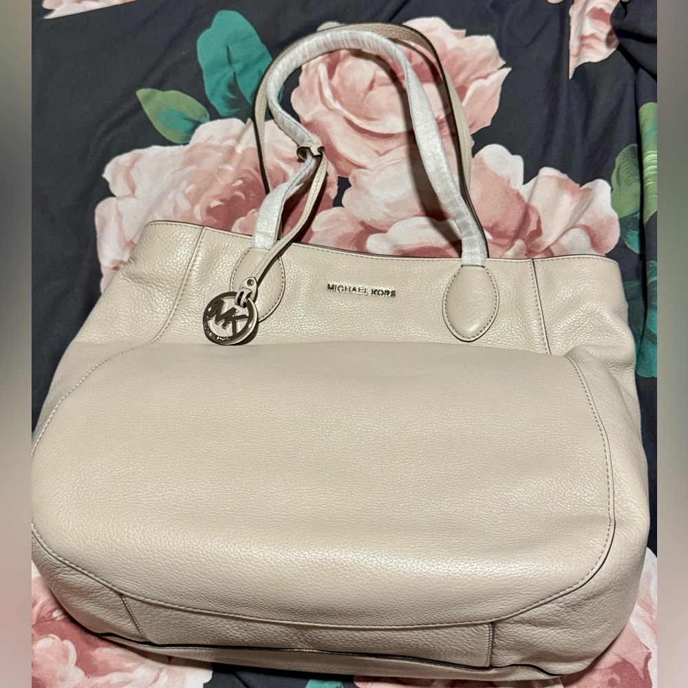 Michael Kors Ani Tote